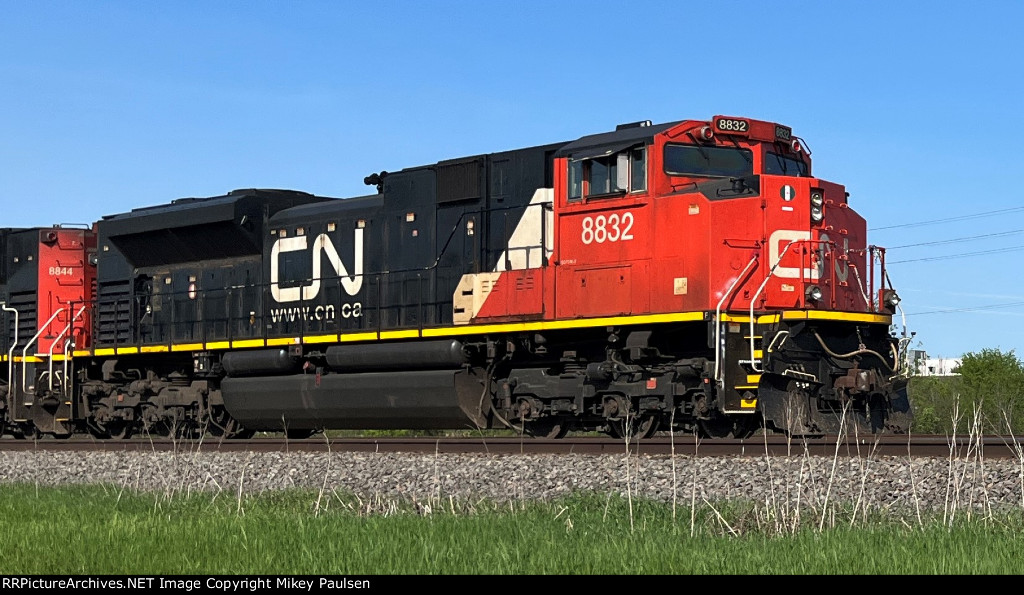 CN 8832